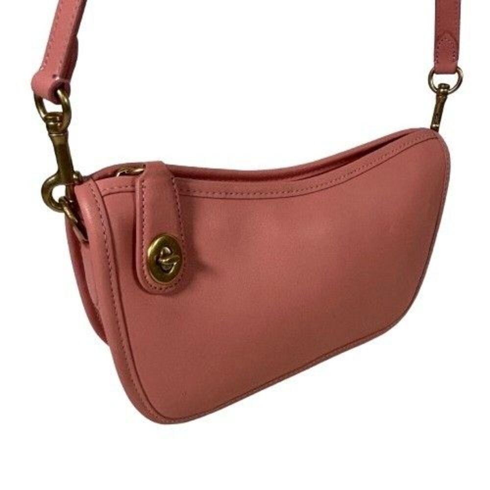 Coach 1941 Swinger Candy Pink Brass C5430 Leather Shoulder Bag The Originals - Picture 3 of 16